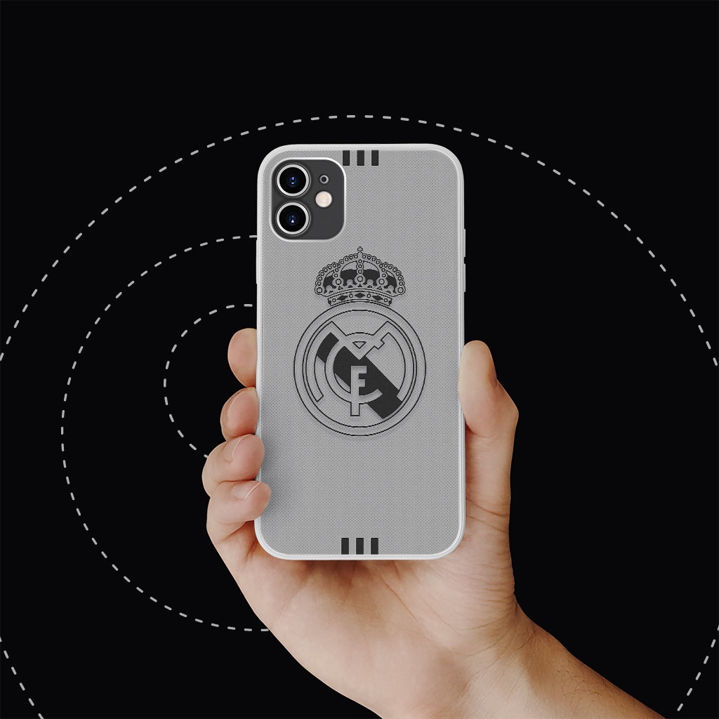 Ốp lưng logo real madrid black and white cho iphone 6 - iphone 13 FOO20221752