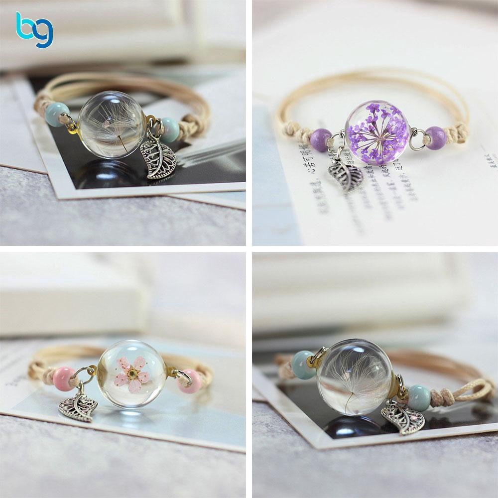 Vòng tay bện dây mặt hình quả bóng trong suốt phối hoa khô dễ thương cho nữ | BigBuy360 - bigbuy360.vn