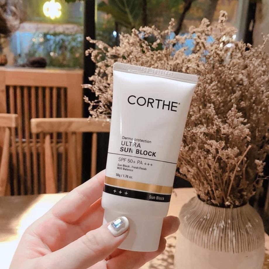 Kem Chống Nắng Corthe (Dermoessential Ultra Light Sunblock)