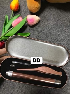 Dụng cụ lấy ráy tai có đèn
