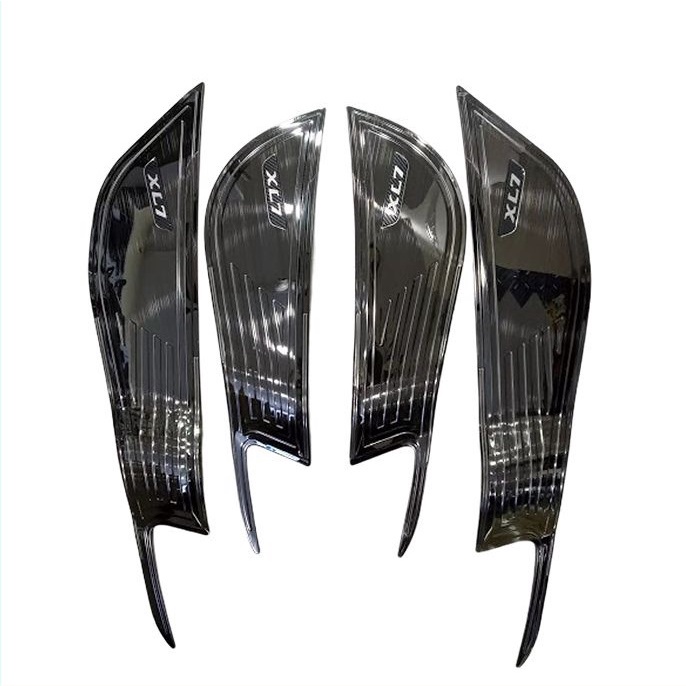 Bộ ốp tapli Suzuki XL7 2020 - 2023 vân titan chống xước va đập khi mở cửa và làm đẹp xe tặng kèm keo dán hai mặt