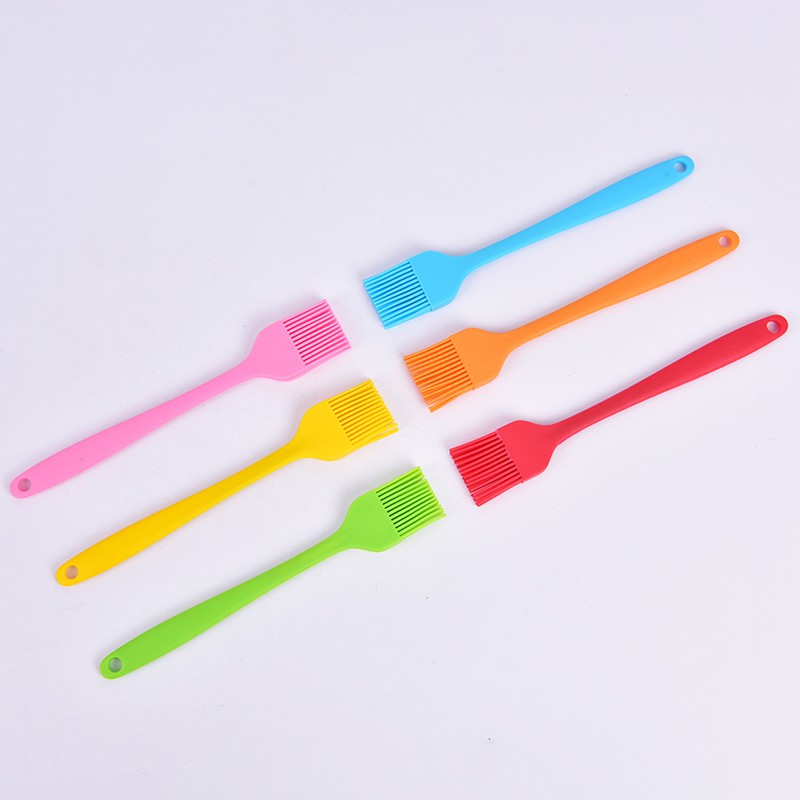 1 Cây Vét Dầu Silicon Không Dính Cho Nhà Bếp