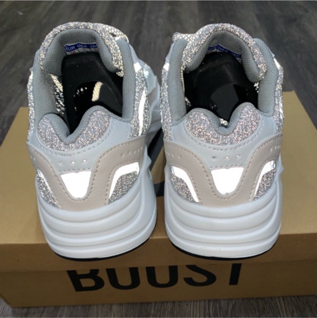 [Mã FATHANG5 giảm 10K đơn 50K] [Freeship+Quà 100k] Video giày yz 700 siêu phản quang 2020 cao cấp+Box+Bill+Quà | BigBuy360 - bigbuy360.vn