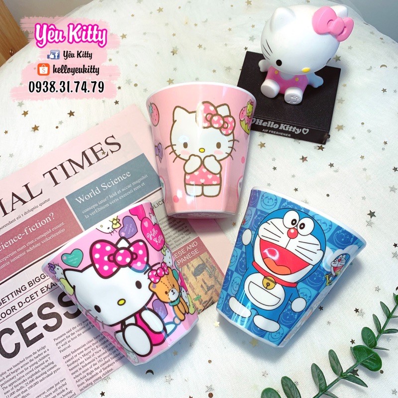 Ly nhựa 300ml Hello Kitty Doraemon