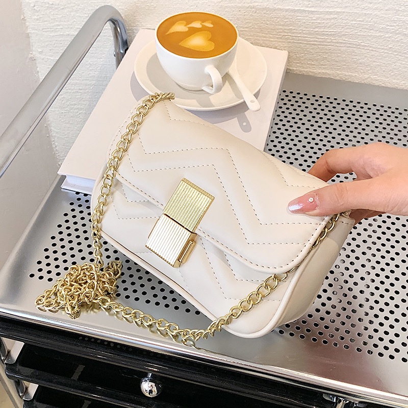 Túi Đeo Chéo Hình Vuông Nhỏ Thêu Họa Tiết Dây Xích Chất Lượng Cao Hàng Mới Phong Cách Hàn Quốc Thời Trang Mùa Hè Cho Nữ 2022