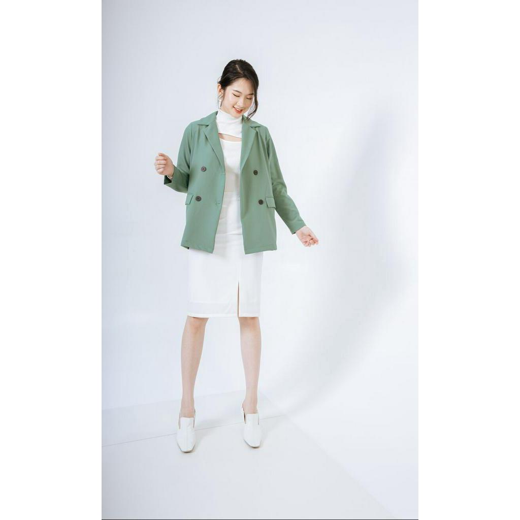 Áo Blazer Nữ 𝐂𝐂𝐇𝐀𝐓 2 Lớp Kèm Nắp Túi Trước Dáng Suông Phong Cách Trẻ Trung Thanh Lịch 10EDS0008ST | BigBuy360 - bigbuy360.vn