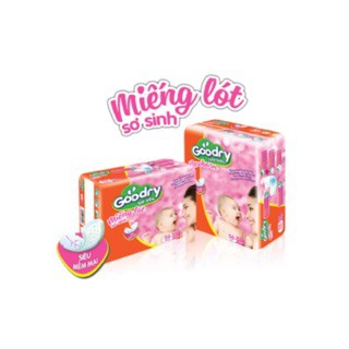 [Tặng 4] Miếng lót sơ sinh goodry 72+4 miếng + Khăn ướt OmelyCare 80 tờ