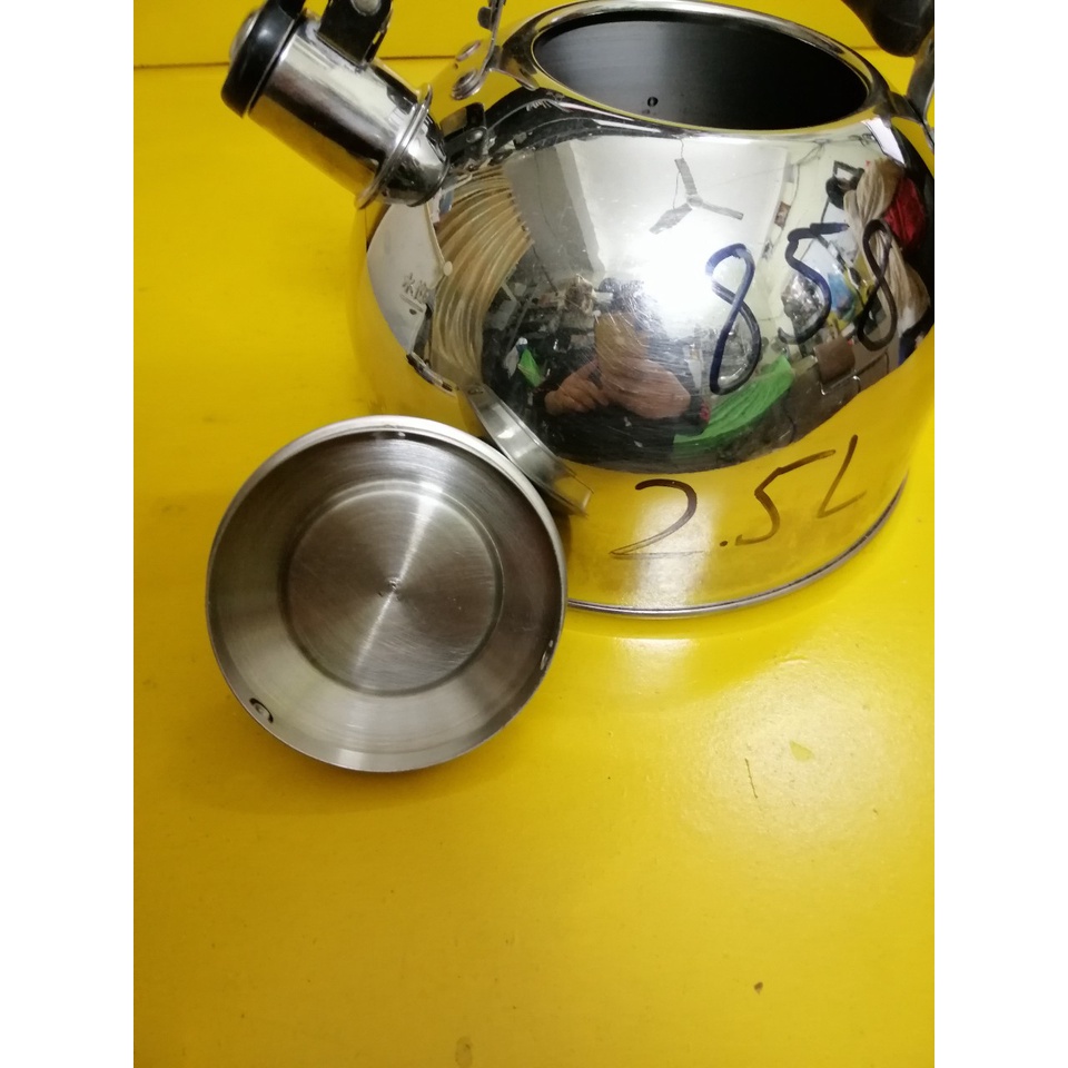 Ấm inox có còi hú nội địa Nhật (2.5L) (mã 858), Dùng được bếp từ