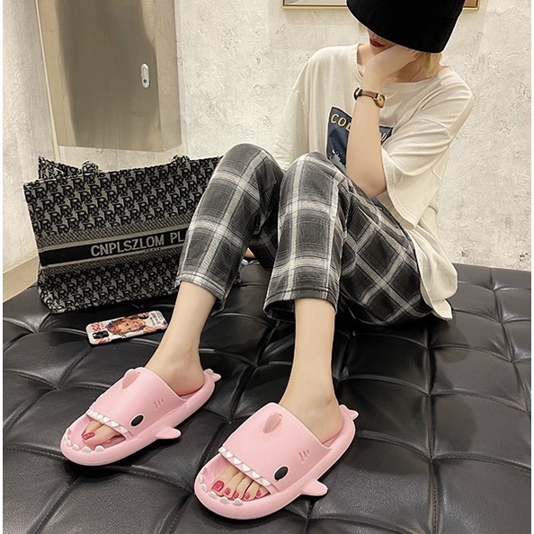 Dép Đế Bánh Mì Quai Ngang Cá Mập Êm Chân (chọn tăng 2-3 size) - clip thật