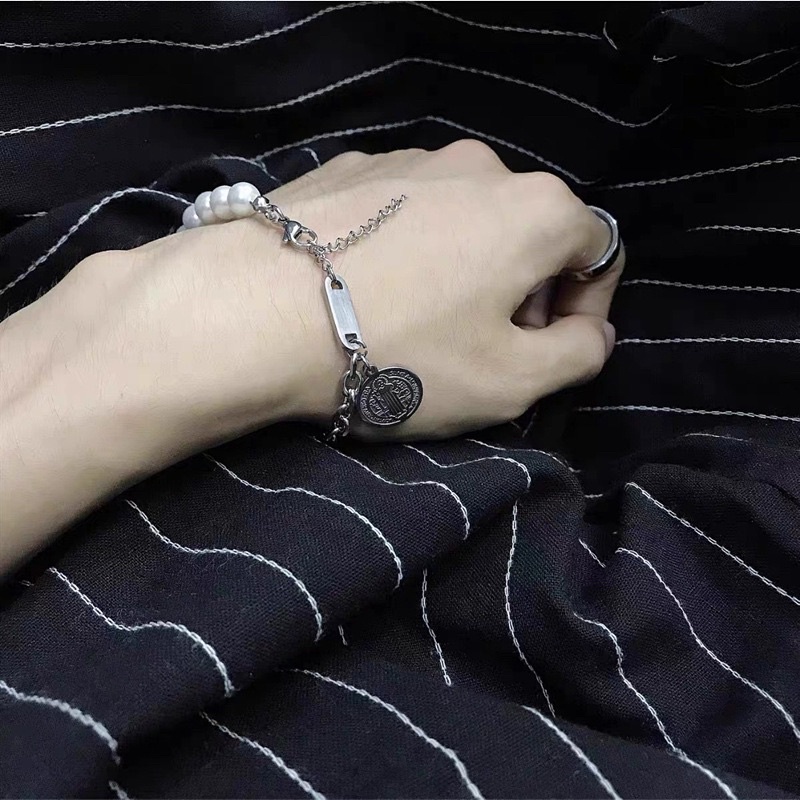 Dây chuyền ngọc trai nhân tạo phong cách Hàn Quốc.