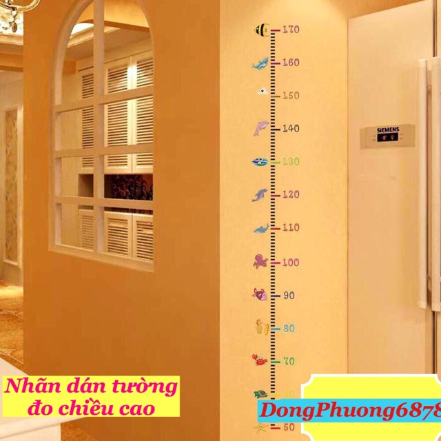 Miếng dán tường đo chiều cao cho bé dễ chùi rửa
