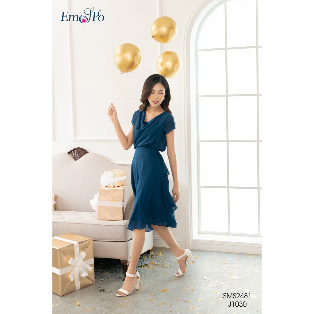 Chân váy xòe, bèo lệch dọc thân juyp Emspo J1030 (Xanh, Hồng)