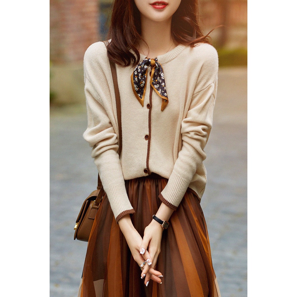 Áo len phối nơ họa tiết Forgirl kiểu vintage dáng ôm | BigBuy360 - bigbuy360.vn