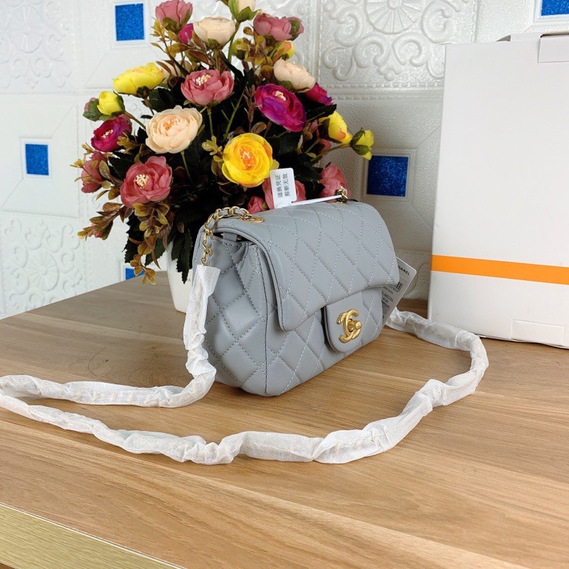 Túi xách Chanel quả dâu màu ghi size 18cm (có sẵn)