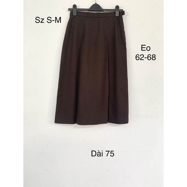 Chân váy xoè xếp ly