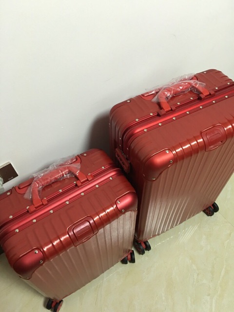 Vali khung nhôm khoá sập chống xướt Luxury