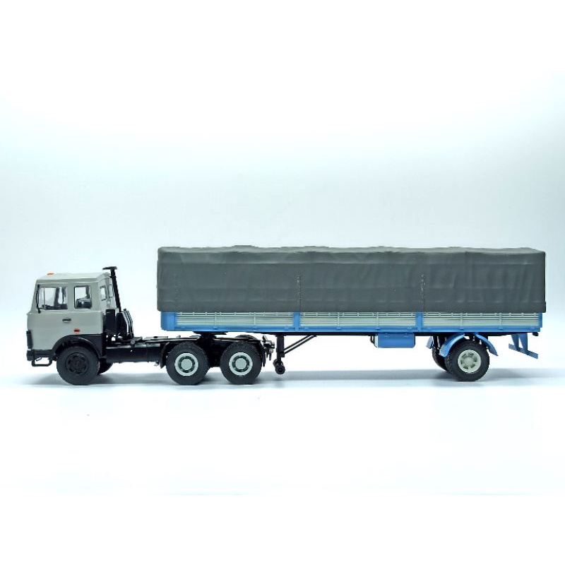 Mô hình xe Maz đầu kéo & mooc