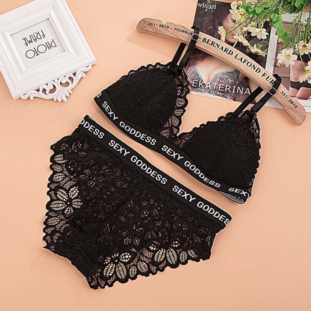 Set đồ lót ren kiểu dáng hoa lá khiến bạn gái gợi cảm hấp dẫn