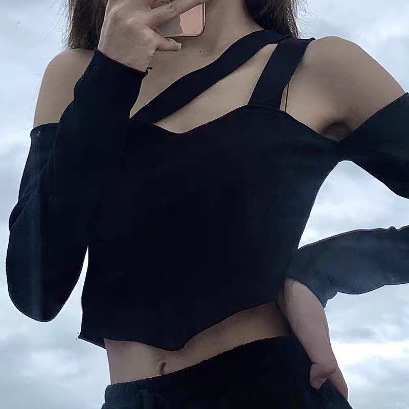 Áo croptop tay dài chéo dây hở vai vạt xéo style sexy