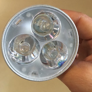 BÓNG MẮT CÁO LED 2 CHÂN GHIM