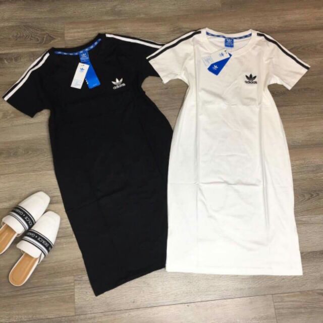 Váy cotton das viền vai