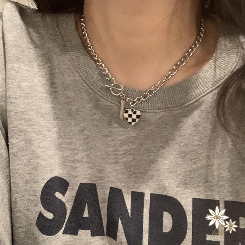 Vòng cổ mặt hình hình trái tim họa tiết caro phong cách Hàn Quốc thời trang cho cặp đôi