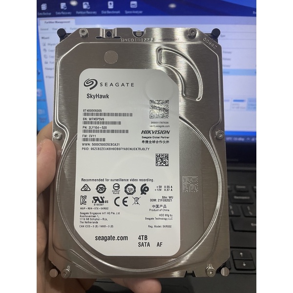 Ổ cứng gắn trong Seagate Skyhawk 4tb New