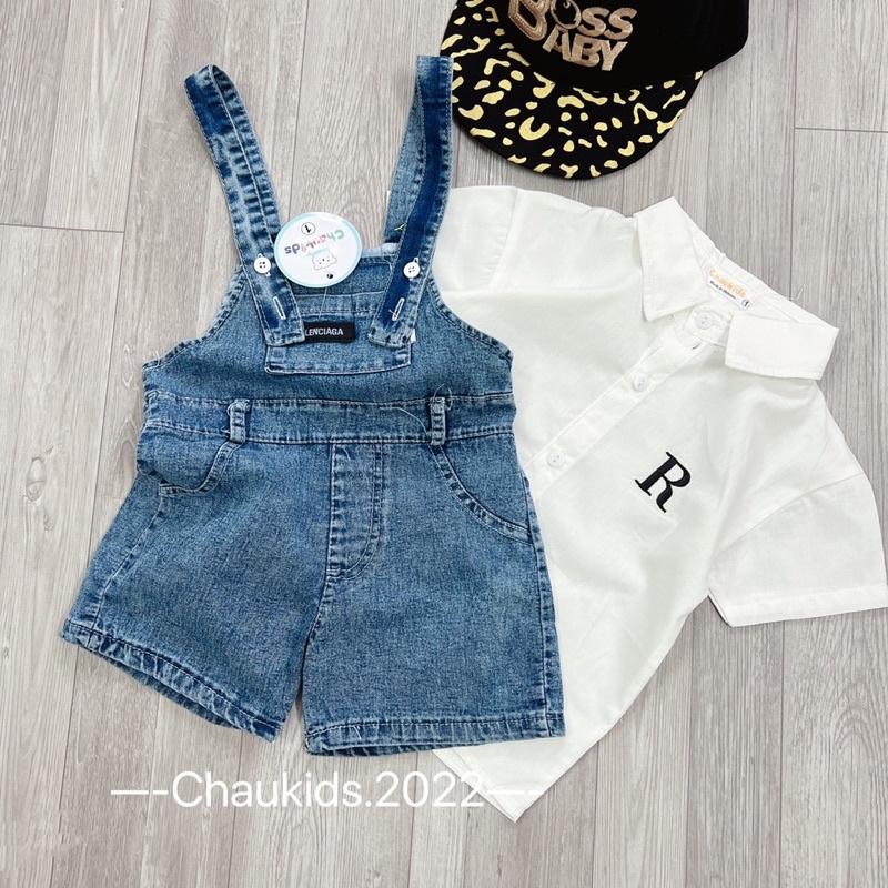 Set áo trắng R yếm jean cho bé trai