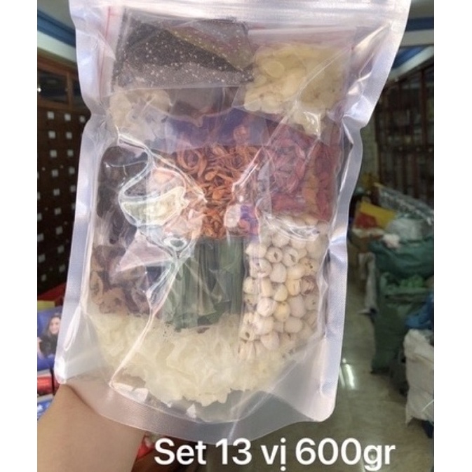 Sét 𝐂𝐡𝐞̀ 𝐝𝐮̛𝐨̛̃𝐧𝐠 𝐧𝐡𝐚𝐧 𝟏4 𝐯𝐢̣ 702gr nấu 36-42 chén có  tặng quế hoa cao cấp