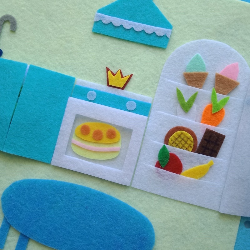 Sách vải Gia đình lợn Peppa  - Peppa Big Quiet book - Tulip Store Handmade