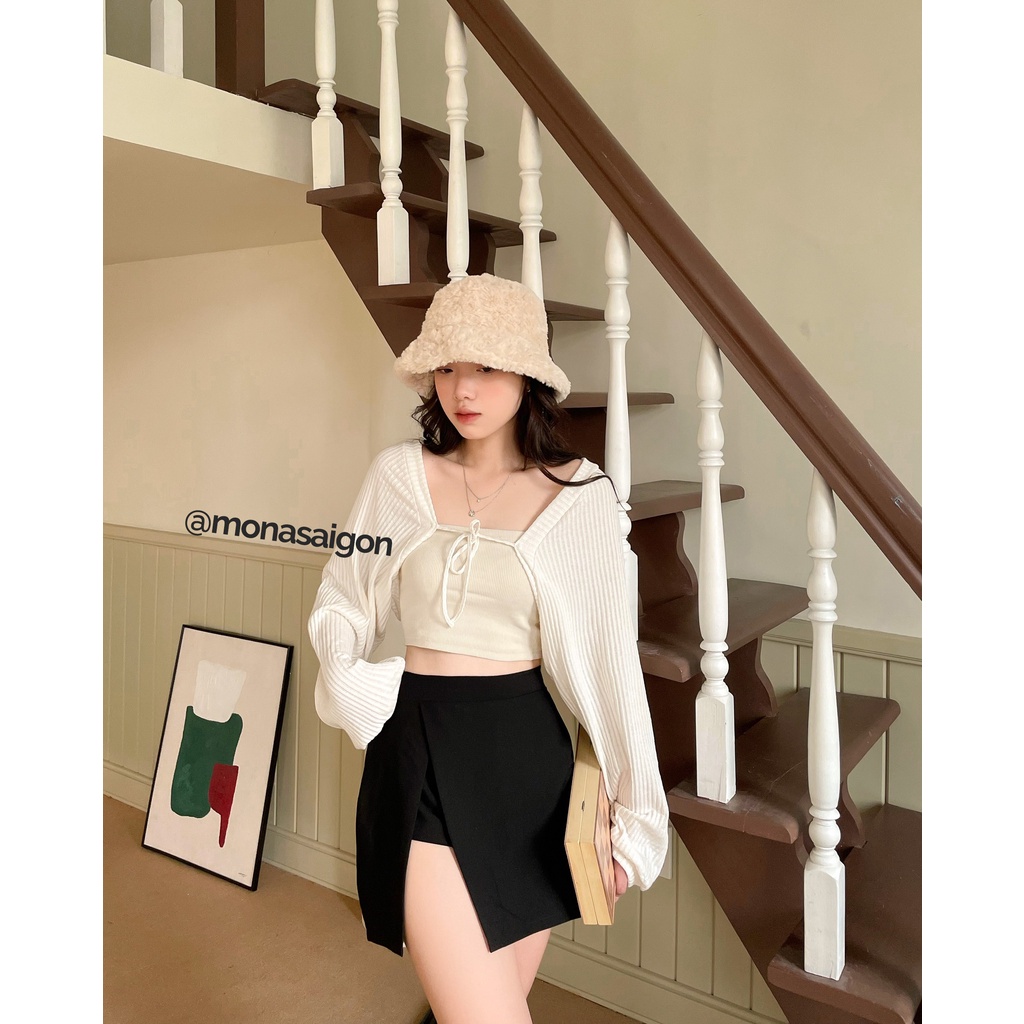 Chân váy ngắn xẻ tà MONÁ- MANDA ĐEN