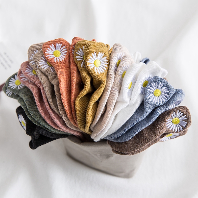 Vớ cotton cao tới mắt cá chân thêu hình hoa cúc nhỏ phong cách Hàn Quốc đáng yêu cho nữ