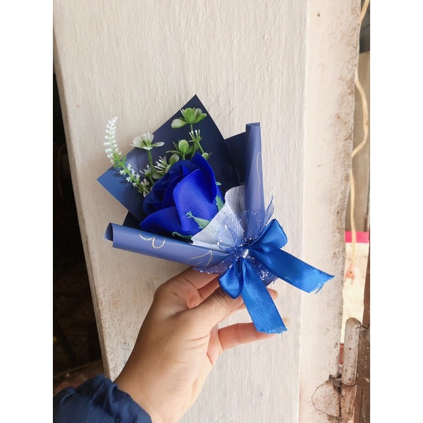 Bó hoa sáp mini xanh coban