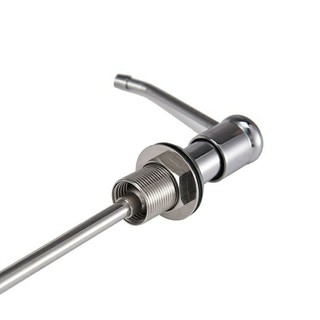 bình xịt xà phòng gắn chậu rửa