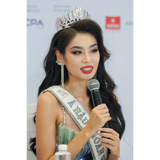 (Sẵn 1 đôi) KHUYÊN TAI HOA HẬU , Á Hậu 1 Miss Universe Vietnam Hoa hậu Hoàn Vũ Việt Nam 2022 Ngọc Châu và Thảo Nhi Lê