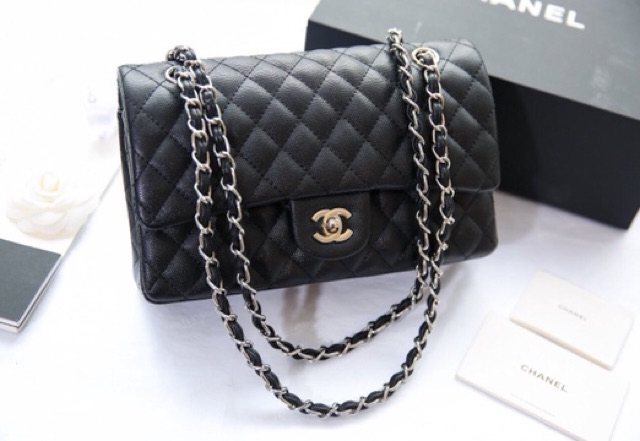 Túi  classic  size 25 tag trắng