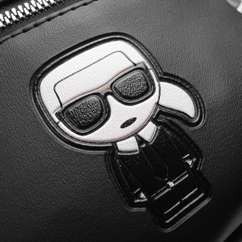 TNS - Balo form vuông  Karlie Backpack--tone đen phối logo Karlie trẻ trung cá tính