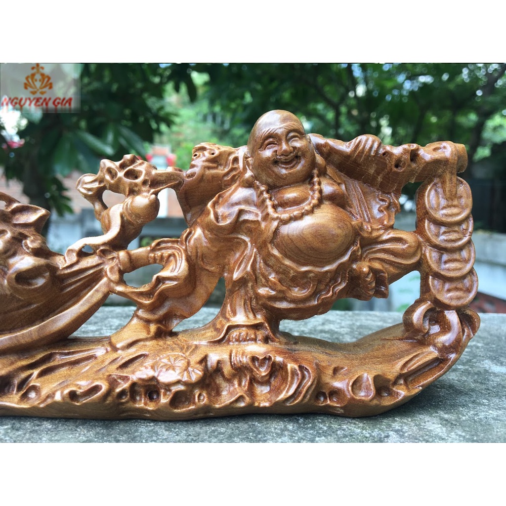 Tượng phật để xe ô tô phật di lặc kéo bao tiền bằng gỗ bách thơm mát trang trí taplo oto, để bàn ý nghĩa