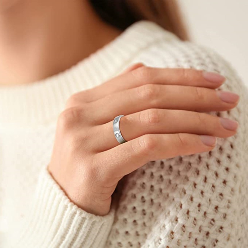 Nhẫn Pha Lê Bấm Huyệt Dạng Hở Thanh Lịch Thời Trang