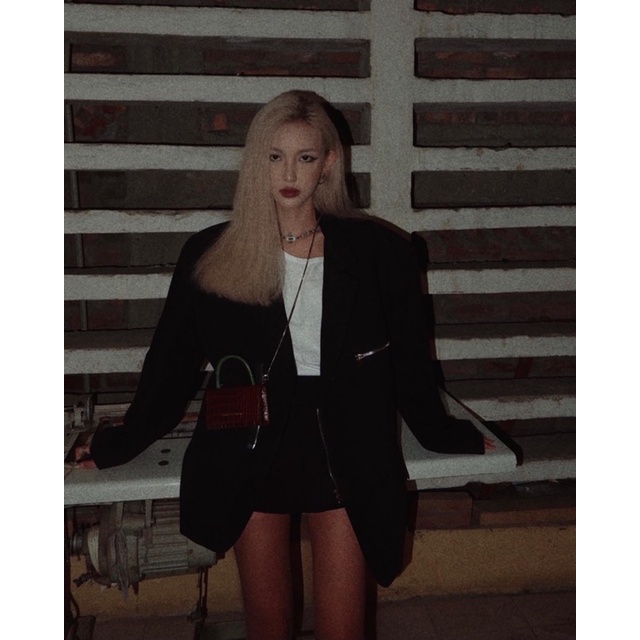 [Mã FASHIONMALLT4 giảm 15% đơn 150k] Áo Blazer AODEC O2 Zip Đen