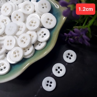 Nút nhựa sơ mi 4 lỗ 8mm _12mm ( set 20 nút )