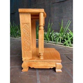 Bàn thờ thần tài ông địa