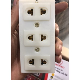 Ố cắm 3 cửa OMINSU K28