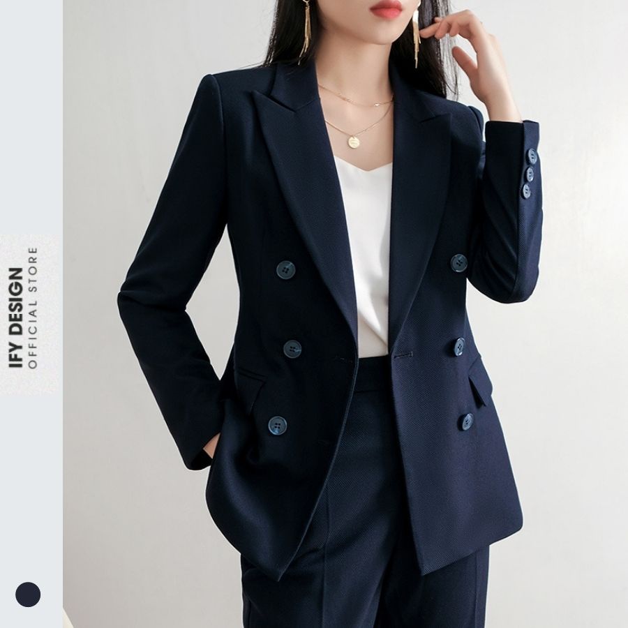 Áo vest nữ màu xanh than chiết eo cổ ghim 2 ve IFY Design FS271A