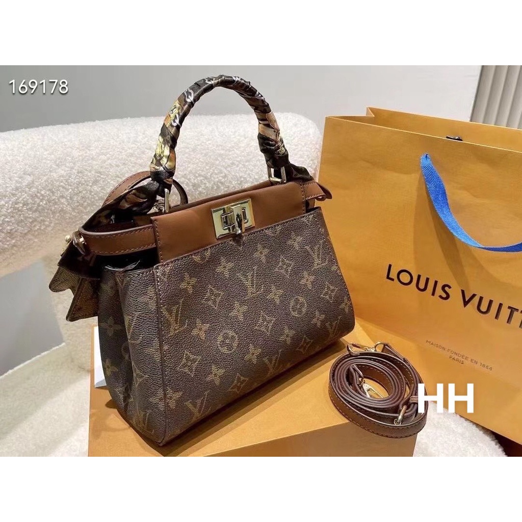 Túi Xách Nữ Đeo Chéo lv,CD Size 23 cm Tặng Kèm Túi MiNi Hàng Cao Cấp FullBocx Nam Châm Sịn Sò