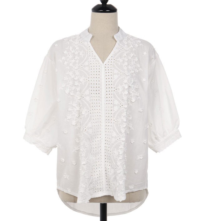 Áo sơ mi dài tay màu trắng cổ chữ V họa tiết thêu 28130