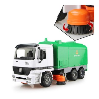 Mô hình xe quét rác trên phố