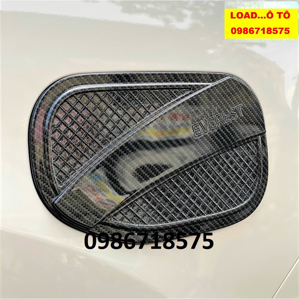 Ốp Nắp Bình Xăng Carbon Xe Ford Everest 2018-2021 Mẫu Vân Carbon Cao Cấp