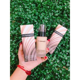 Kem nền MAC Studio Fix Fluid SPF 15
