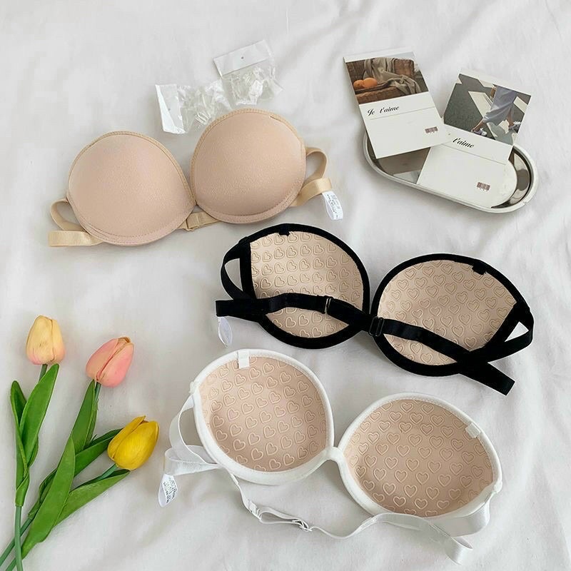 Áo ngực cài trước hở vai, tặng kèm dây trong.